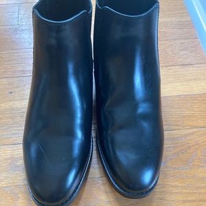 Clarks black leather ankle boots 9M